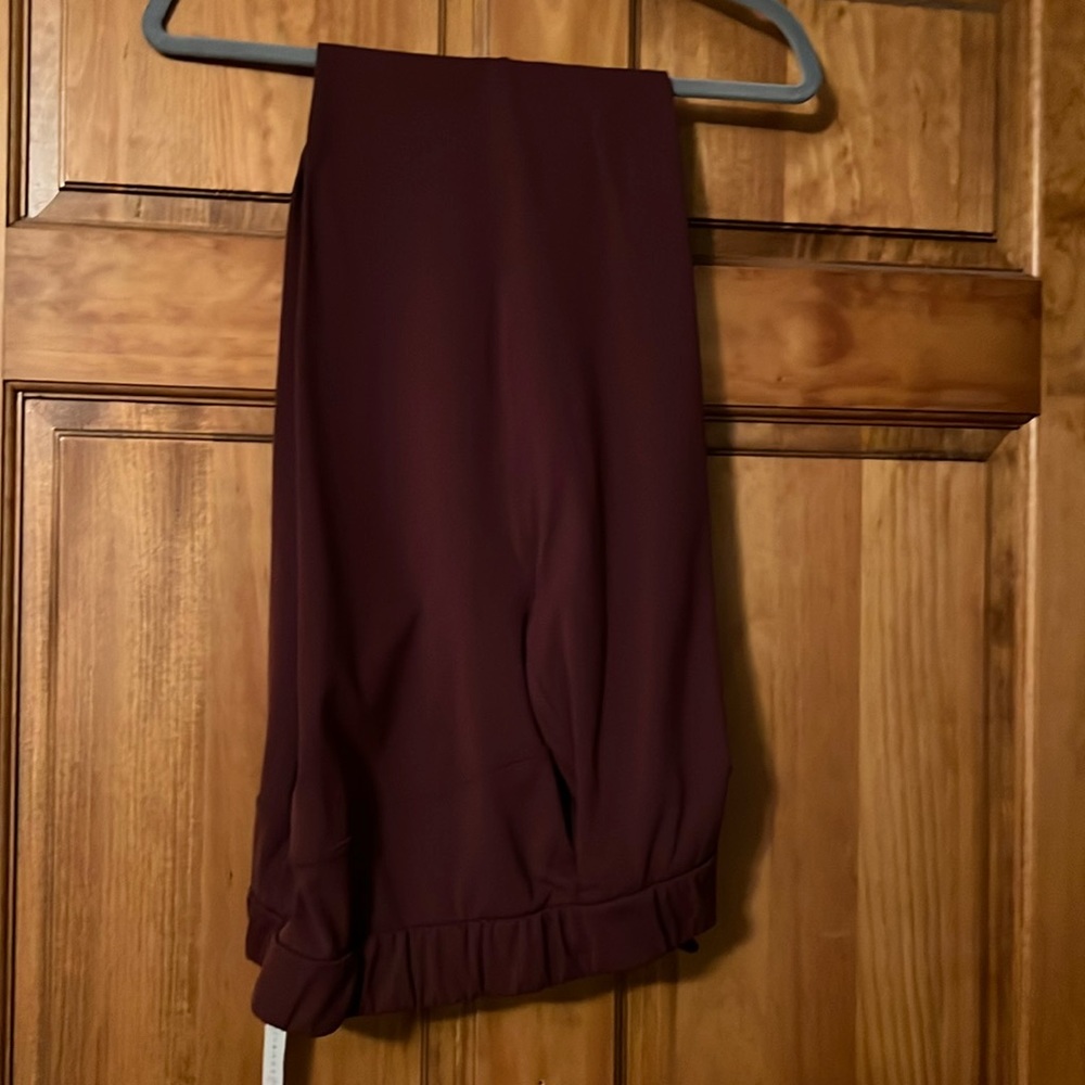 Lululemon On the Fly Pant. 7/8 length, size 12